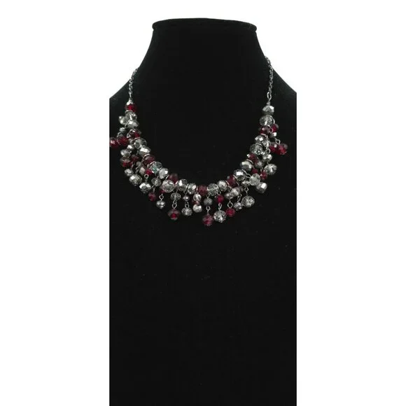 Faceted Crystal & Ruby Red Cluster Statement Necklace Silver Chain - Picture 6 of 6